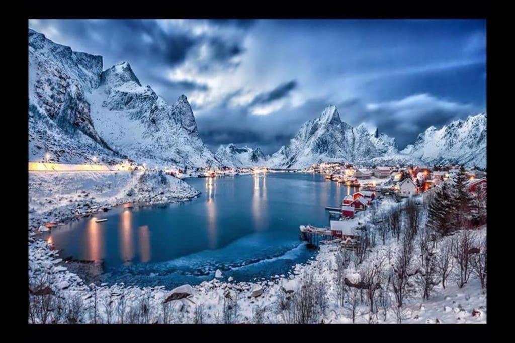 Reine Retro Villa - Cozy Villa With A Fantastic View Exteriér fotografie
