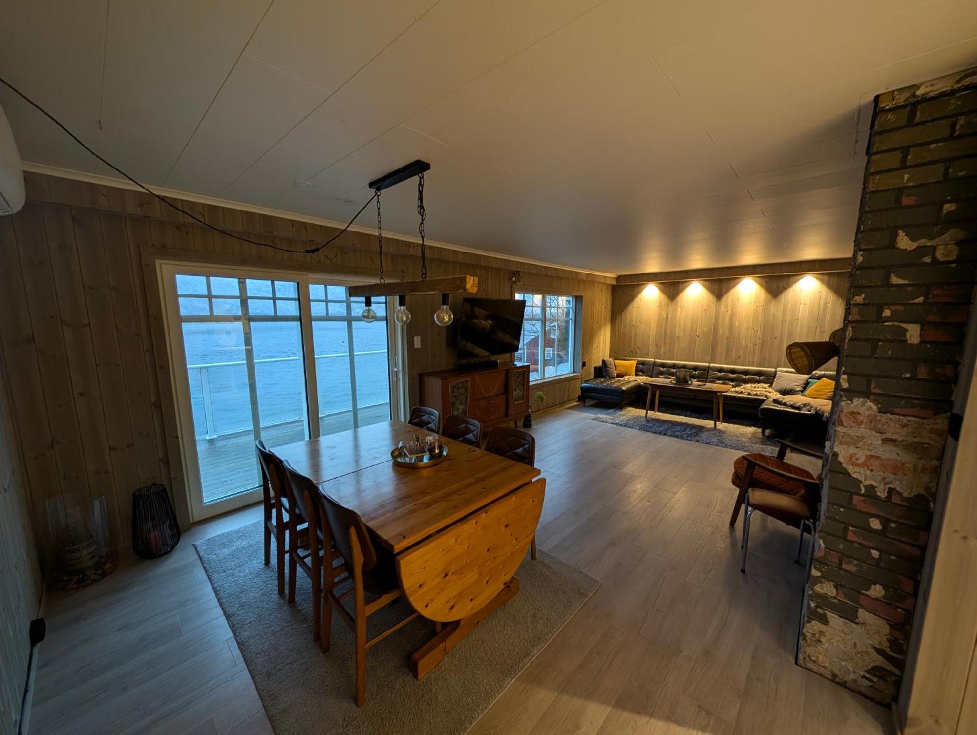Reine Retro Villa - Cozy Villa With A Fantastic View Exteriér fotografie