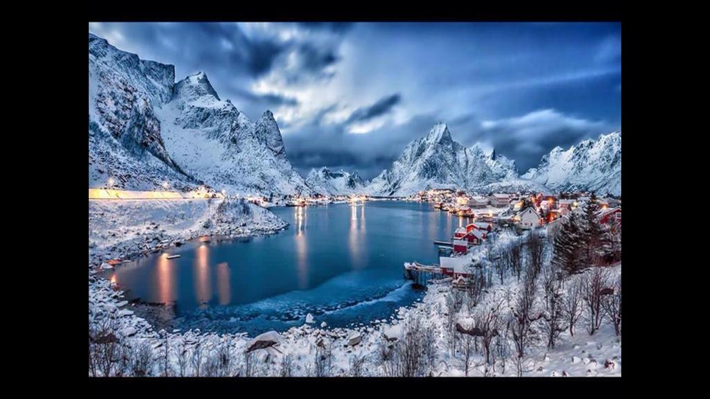 Reine Retro Villa - Cozy Villa With A Fantastic View Exteriér fotografie